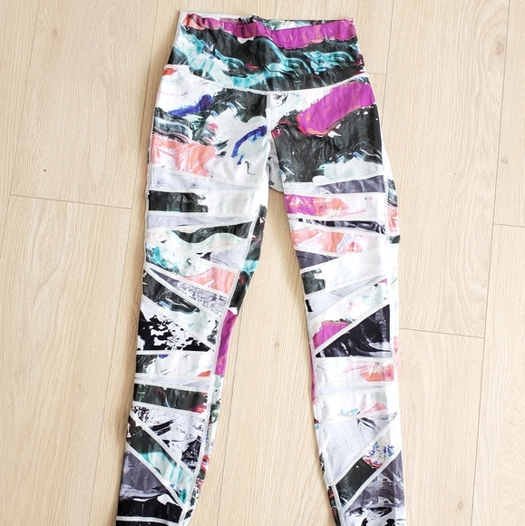 Lululemon Tights w/ Multicolour Print - no size - Picture 2 of 8
